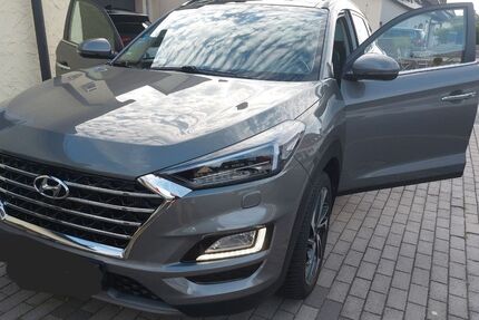 Hyundai TUCSON 100.600 km 19.300 &euro; Sulzbach-Rosenberg 92237