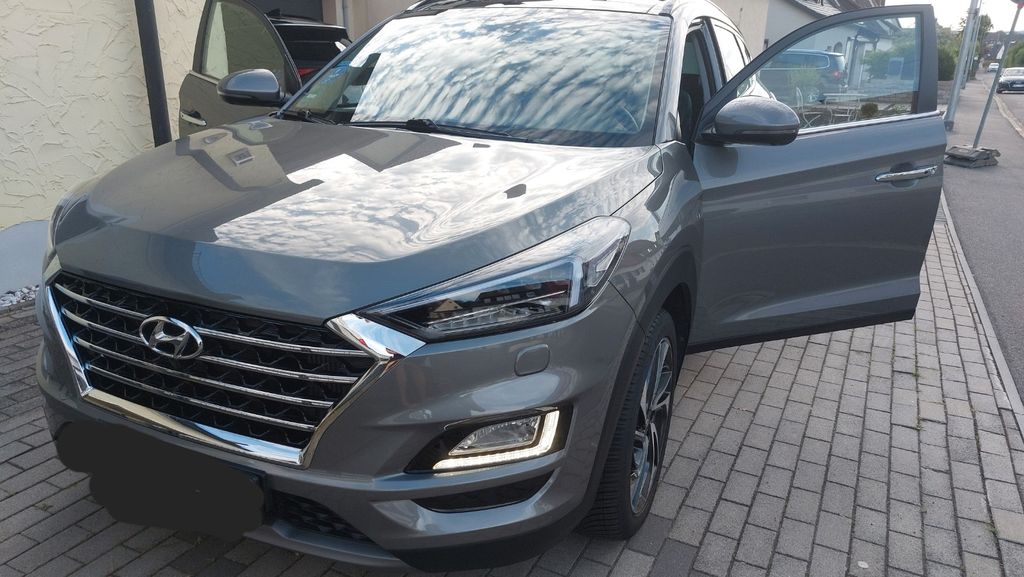 Hyundai TUCSON 100.600 km 19.300 &euro; Sulzbach-Rosenberg 92237
