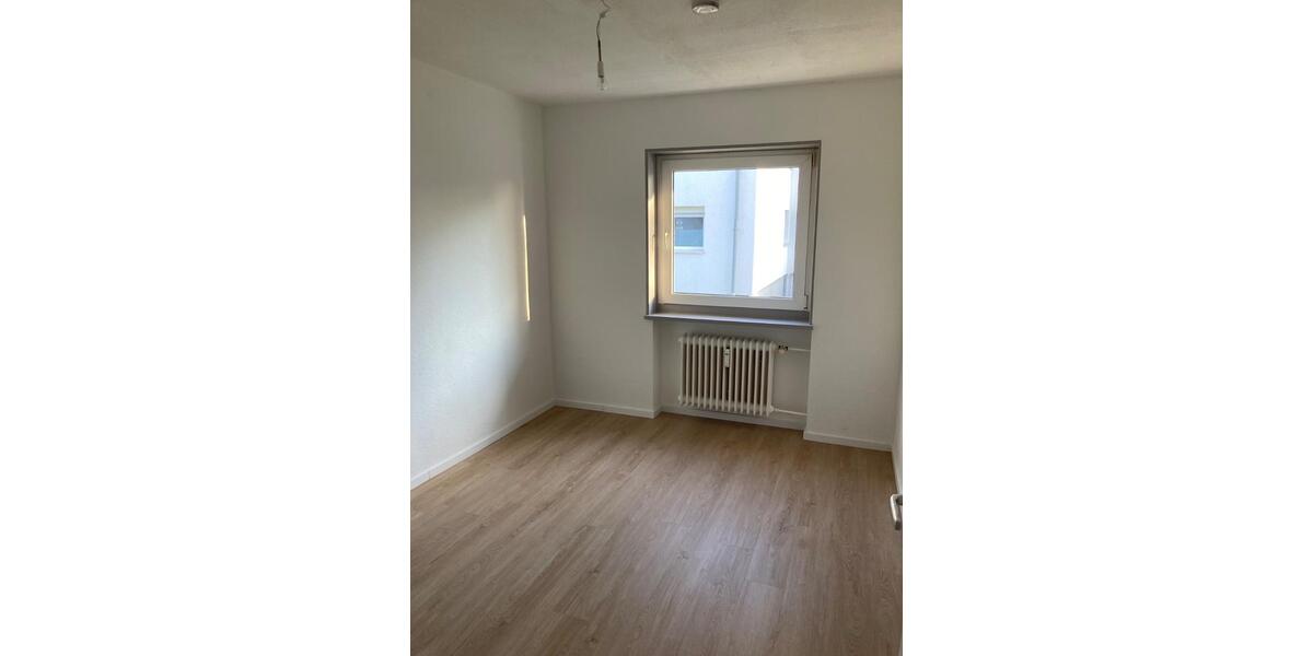 Erdgeschoßwohnung Düren Mariaweiler-Hoven - 3 Zimmer, 61 m&sup2;, 135.000&euro; | Angebot:25931612