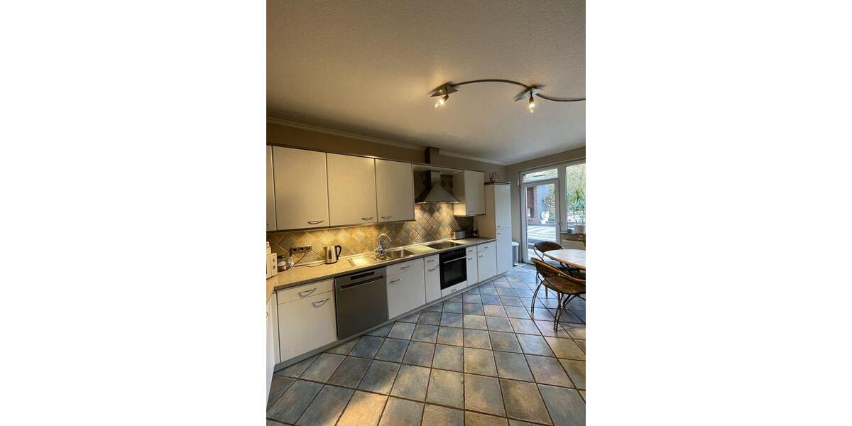 Einfamilienhaus Nienstädt - 10 Zimmer, 294 m&sup2;, 365.000&euro; | Angebot:26907217