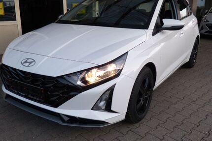 Hyundai i20 31.420 km 16.900 &euro; Stadtbergen 86391