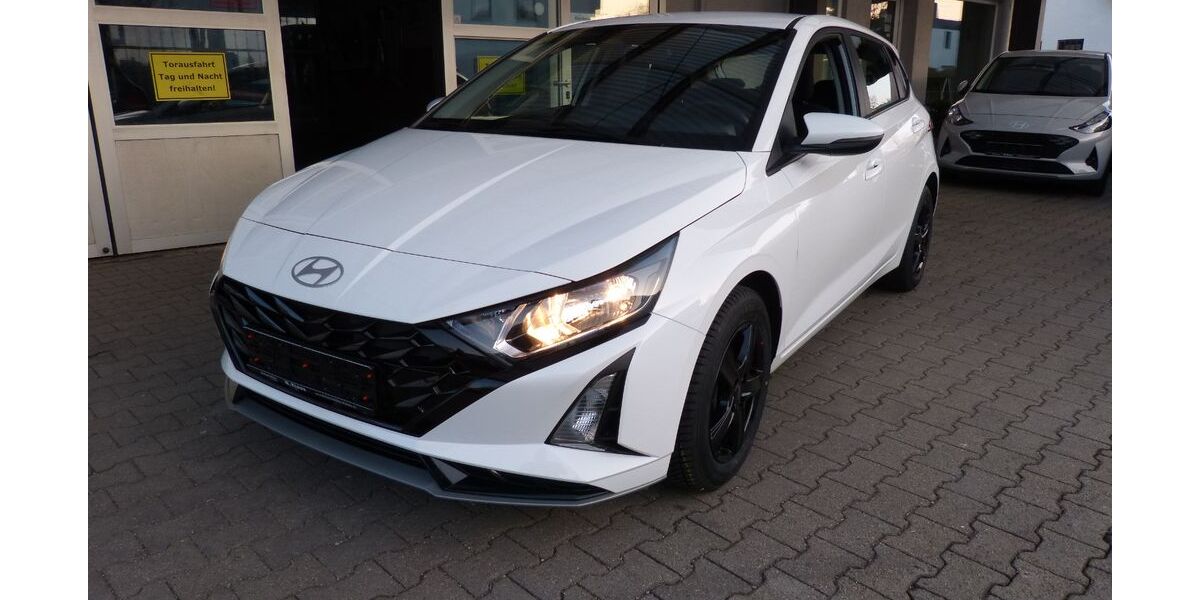 Hyundai i20 31.420 km 16.900 &euro; Stadtbergen 86391