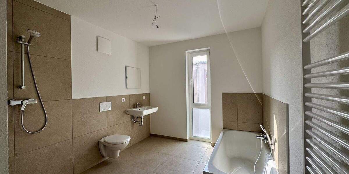 Etagenwohnung Kaiserslautern Innenstadt - 3 Zimmer, 99 m&sup2;, 1.300&euro; | Angebot:25645114