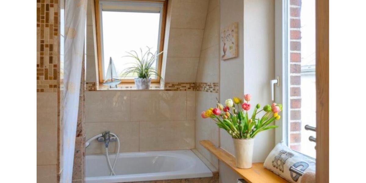 Dachgeschoßwohnung Scharbeutz - 3.5 Zimmer, 51 m&sup2;, 1.280&euro; | Angebot:26226496