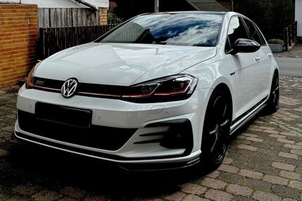 VW Golf 69.000 km 22.000 &euro; Edertal 34549