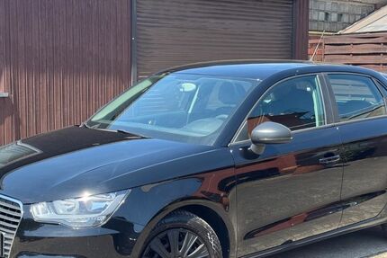Audi A1 155.000 km 6.900 &euro; Duisburg 47179