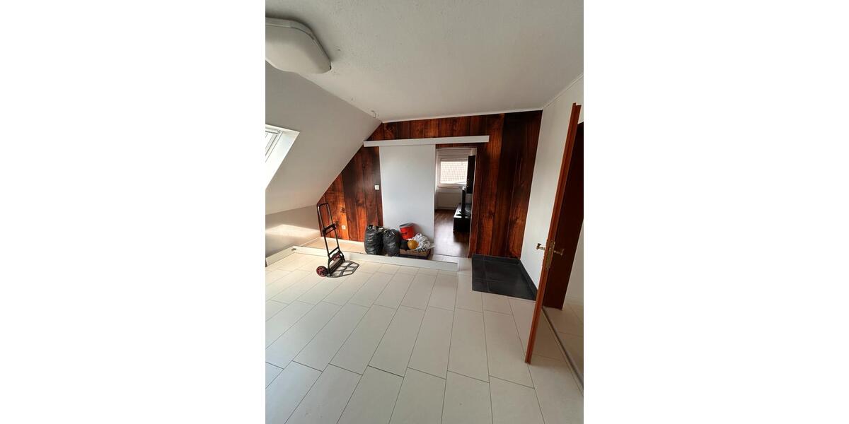 Dachgeschoßwohnung Lathen - 4 Zimmer, 85 m&sup2;, 750&euro; | Angebot:26670646