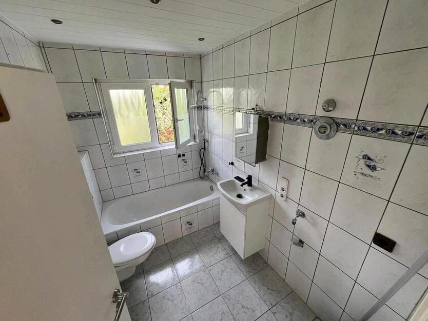 Neu Renovierte Wohnung Bendorf zimmer