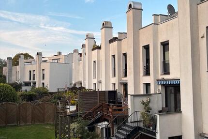 Modernes Reihenhaus mit großzügiger Rooftop-Lounge zimmer
