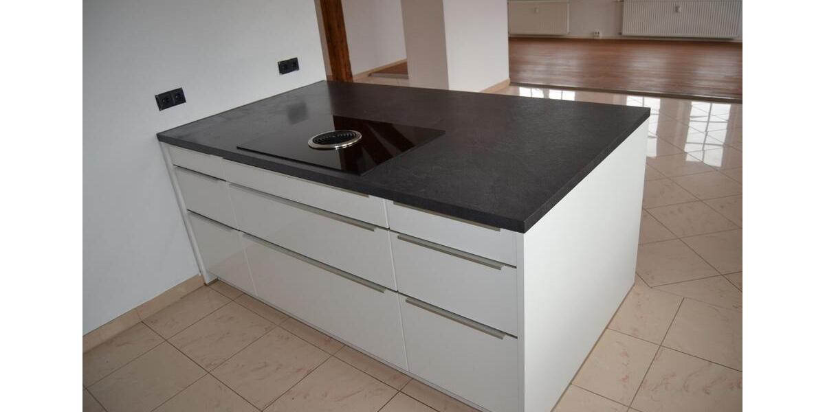 Dachgeschoßwohnung Augsburg - 5 Zimmer, 170 m&sup2;, 1.685&euro; | Angebot:26350218