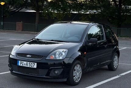 Ford Fiesta 210.000 km 2.250 &euro; Elmshorn 25335