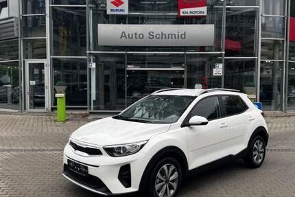 Kia Stonic 2.800 km 21.490 € München 81241