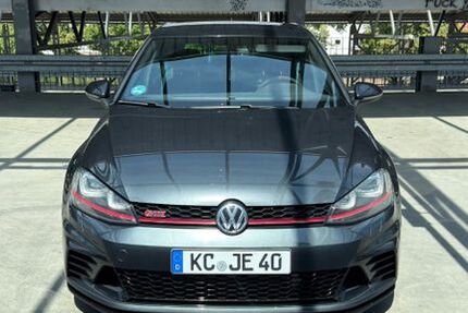 VW Golf 134.000 km 20.499 &euro; Marktrodach 96364