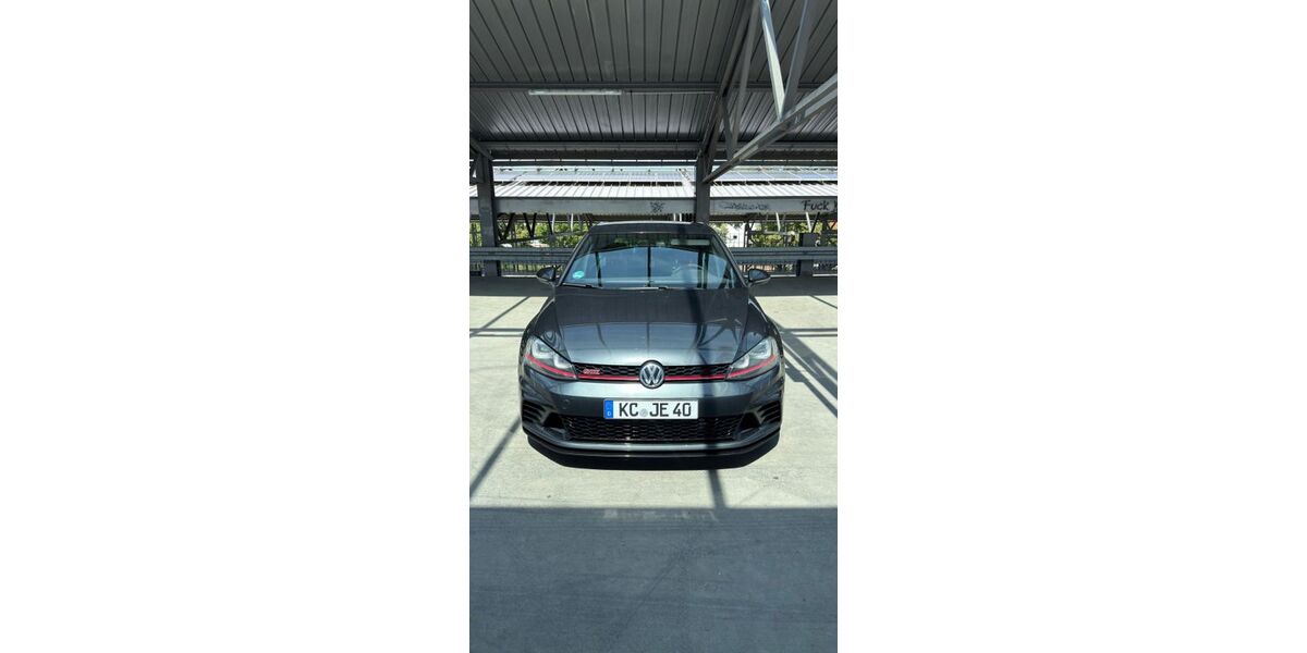 VW Golf 134.000 km 20.499 &euro; Marktrodach 96364