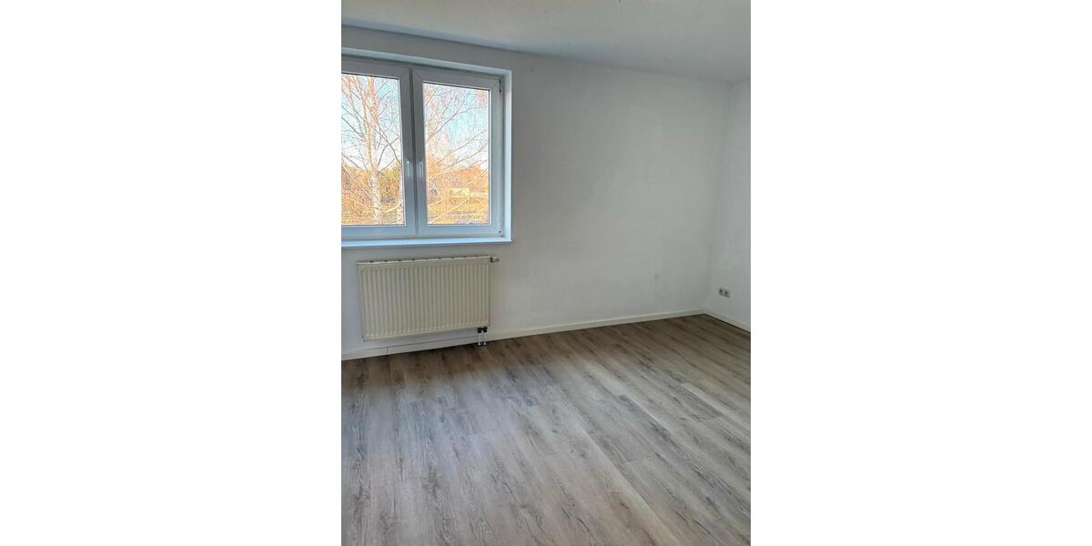 Etagenwohnung Sülzetal - 3 Zimmer, 76 m&sup2;, 585&euro; | Angebot:25403581