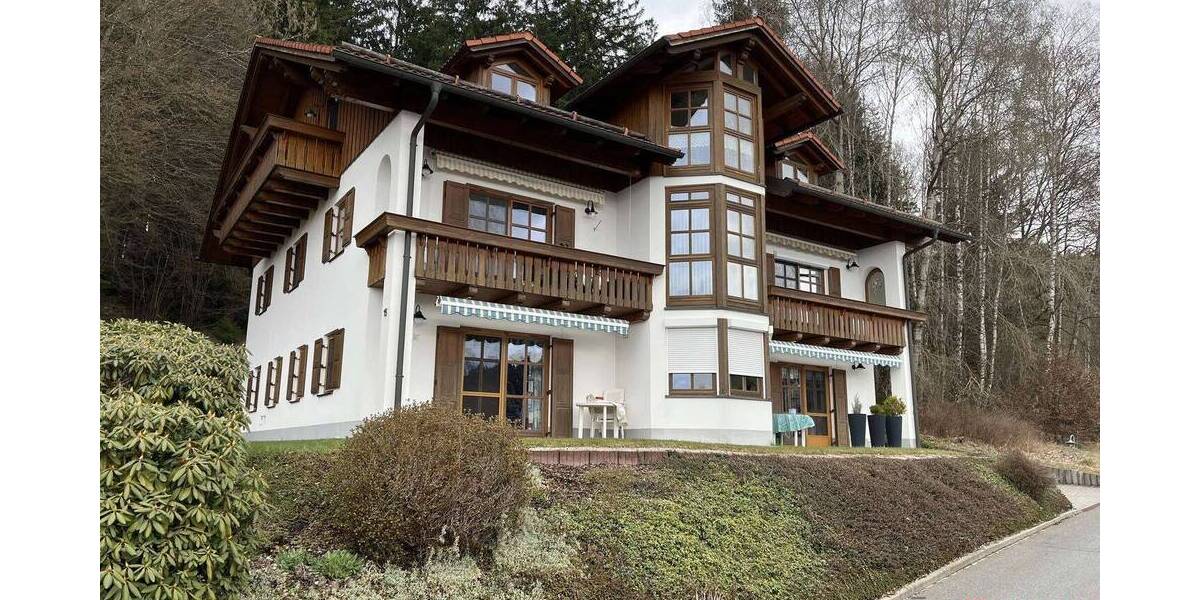 Etagenwohnung Regen - 3 Zimmer, 100 m&sup2;, 249.000&euro; | Angebot:26291124