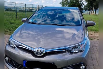Toyota Auris 39.140 km 14.000 &euro; Pockau-Lengefeld 09514