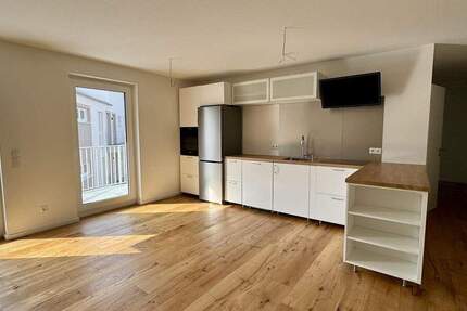 Wohnung Kaiserslautern Innenstadt - 3 Zimmer, 99 m&sup2;, 1.300&euro; | Angebot:25645114