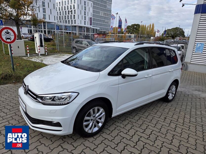VW Touran 119.910 km 17.999 € Wolfsburg 38446