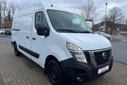 Nissan NV400