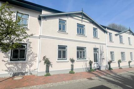 Großzügige Gewerbefläche mit ca. 114 m² Bürofläche im Zentrum von Büsum zu vermieten zimmer