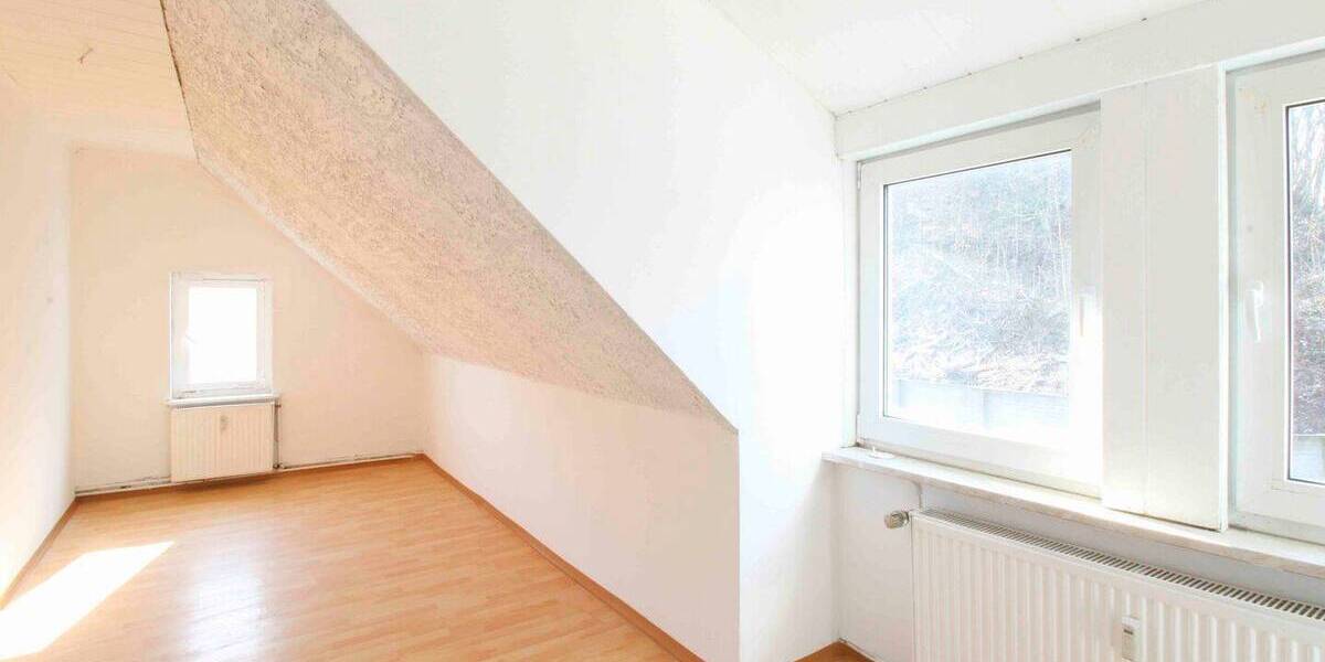 Etagenwohnung Barsinghausen - 5 Zimmer, 115 m&sup2;, 225.000&euro; | Angebot:26428873