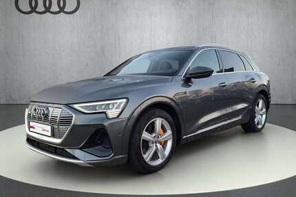 Audi e-tron 33.800 km 34.980 &euro; Halle 06122