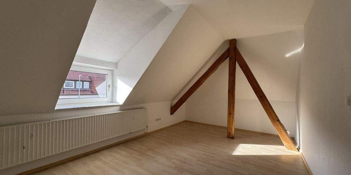 Etagenwohnung Bad Salzdetfurth - 4 Zimmer, 90 m&sup2;, 780&euro; | Angebot:25631121