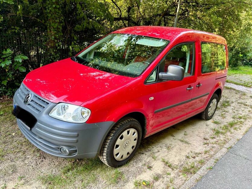 VW Caddy 160.724 km 5.500 € Hamburg 20357