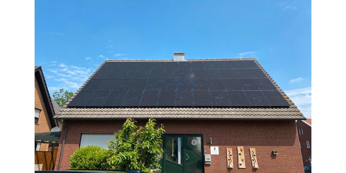 2-Fam-Haus mit PV-Anlage & Speicher - aktuell vermietet 8 zimmer
