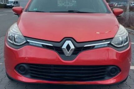 Renault Clio 47.500 km 9.000 &euro; Nürnberg 90451