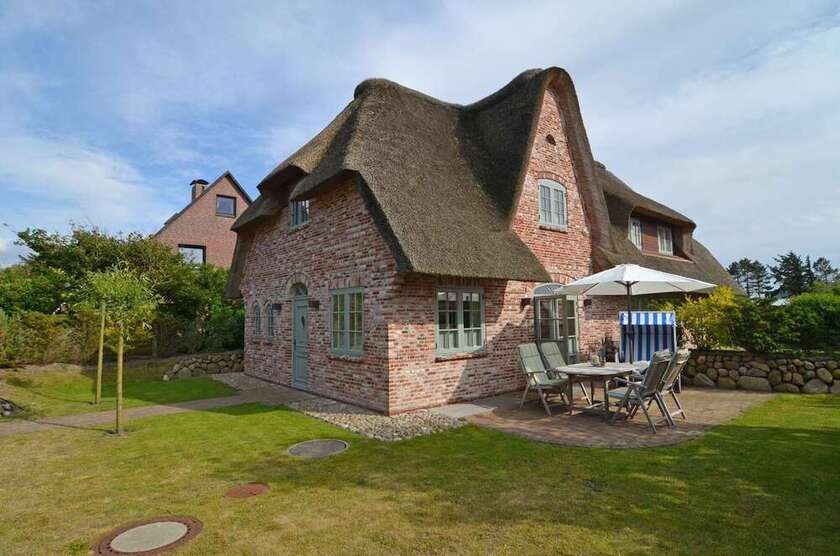 Haus zum Kaufen in Wenningstedt-Braderup (Sylt) 2.395.000 € 142 m²