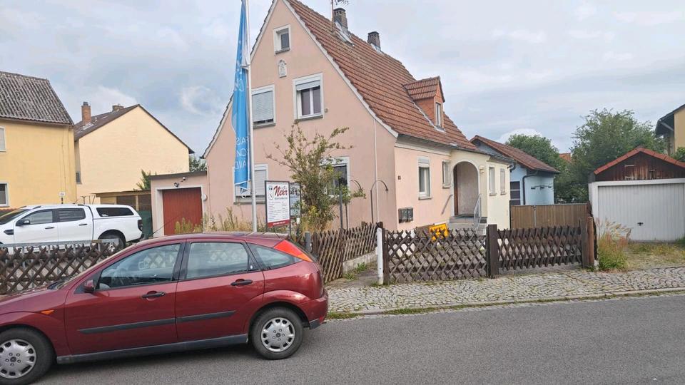 Einfamilienhaus Hallstadt - 6 Zimmer, 300 m&sup2;, 1.700&euro; | Angebot:25426479