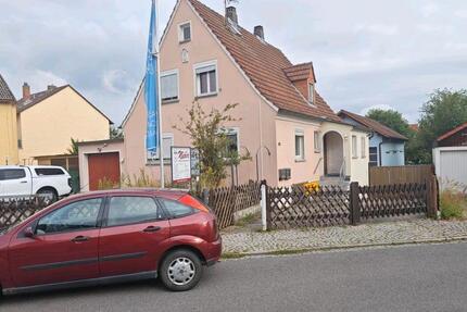 Haus Hallstadt - 6 Zimmer, 300 m&sup2;, 1.700&euro; | Angebot:25426479