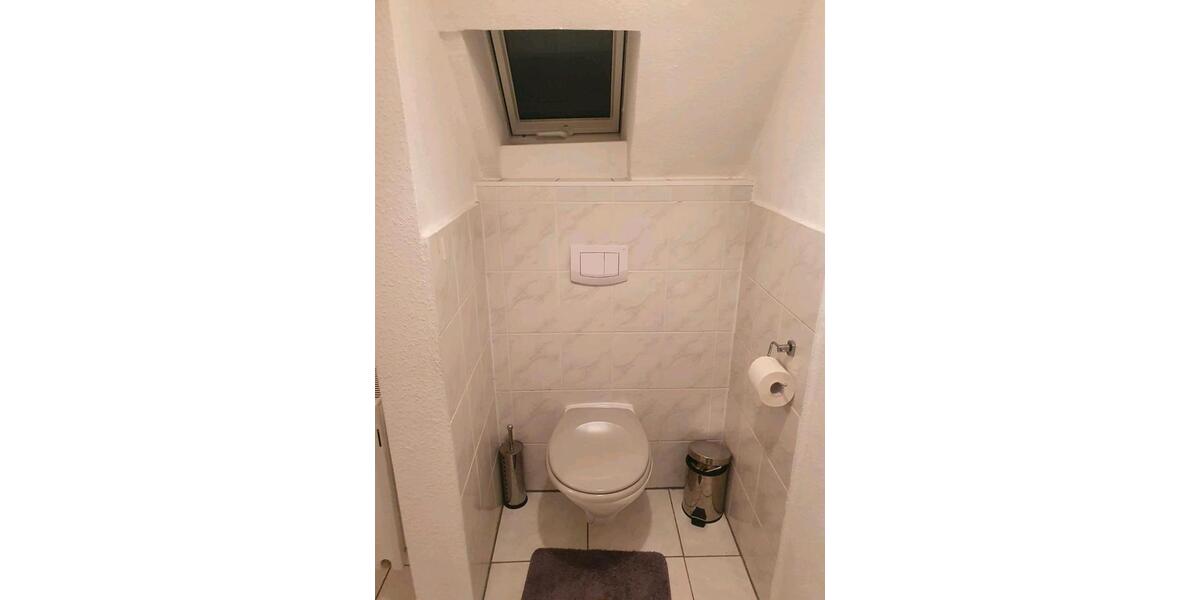 Einliegerwohnung im Dachgeschoss in Gummersbach zu vermieten! 2 zimmer