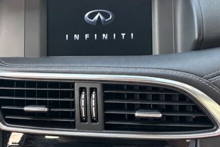 INFINITI QX30 137.000 km 15.890 &euro; Schorndorf 73614