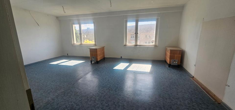 Mehrfamilienhaus, Wohnhaus Osterburg (Altmark) - 90 Zimmer, 1.200 m&sup2;, 80.000&euro; | Angebot:27417717