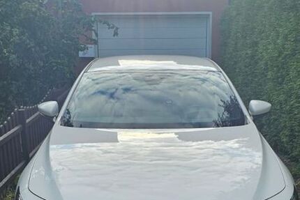 Mazda 3 9.747 km 21.699 &euro; Hamburg 22419