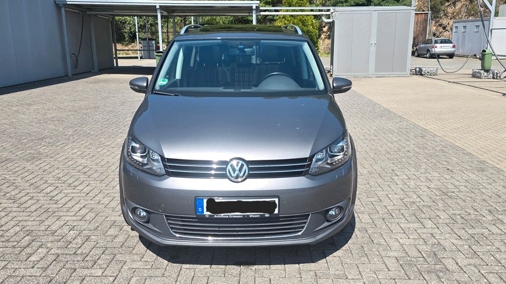 VW Touran 185.000 km 9.600 &euro; Wissen 57537