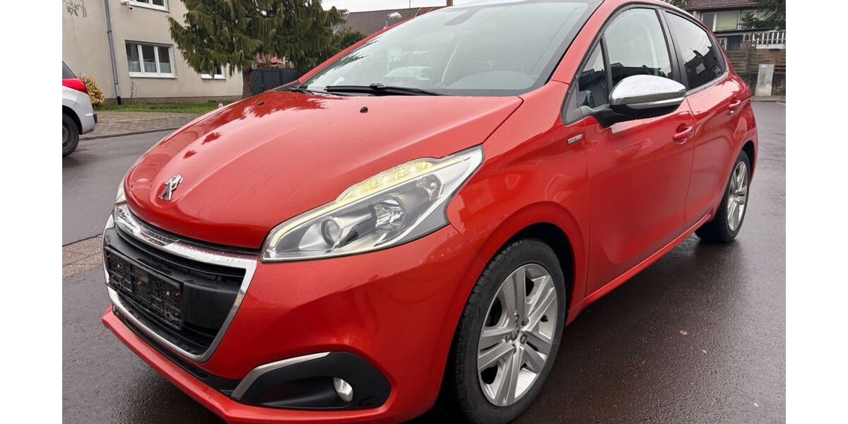 Peugeot 208 66.670 km 6.900 &euro; Völklingen 66333