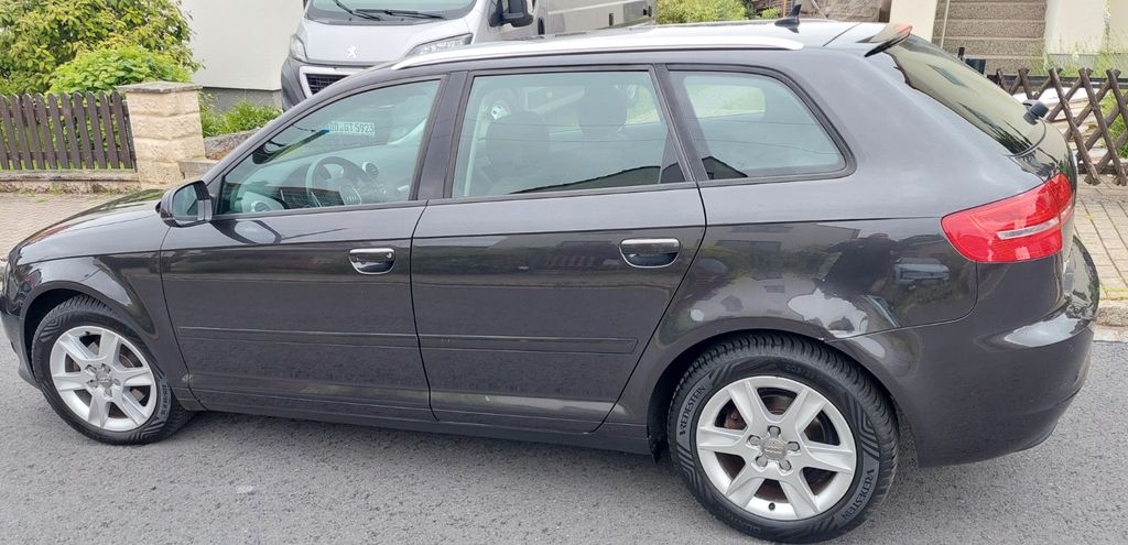 Audi A3 95.000 km 9.900 &euro; Dresden 01324