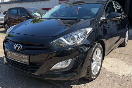 Hyundai i30 106.000 km 8.300 &euro; Lage 32791