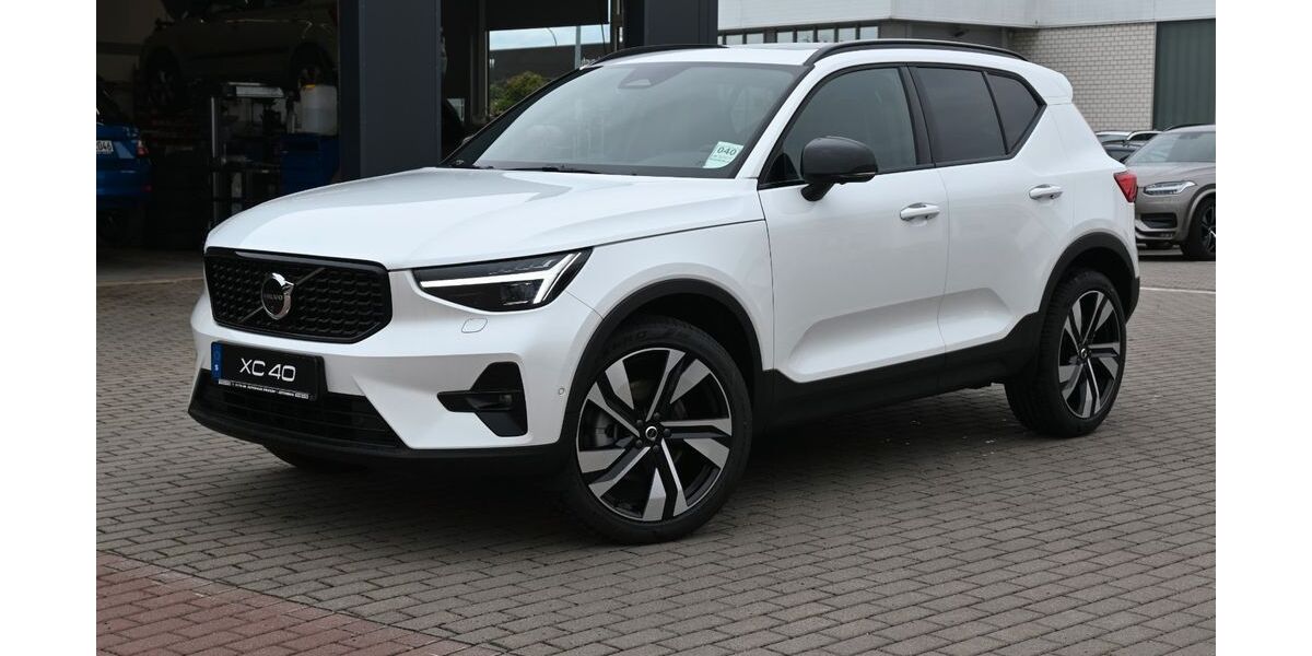 Volvo XC40 7.500 km 42.900 &euro; Jüterbog 14913