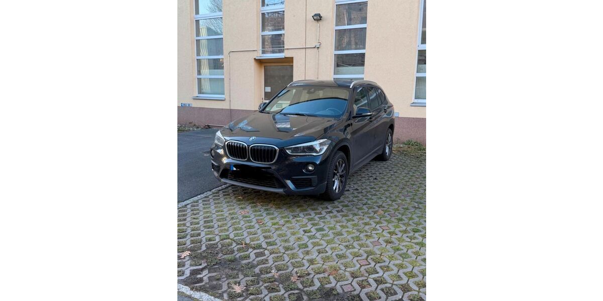 BMW X1 175.000 km 12.499 &euro; Berlin 12249