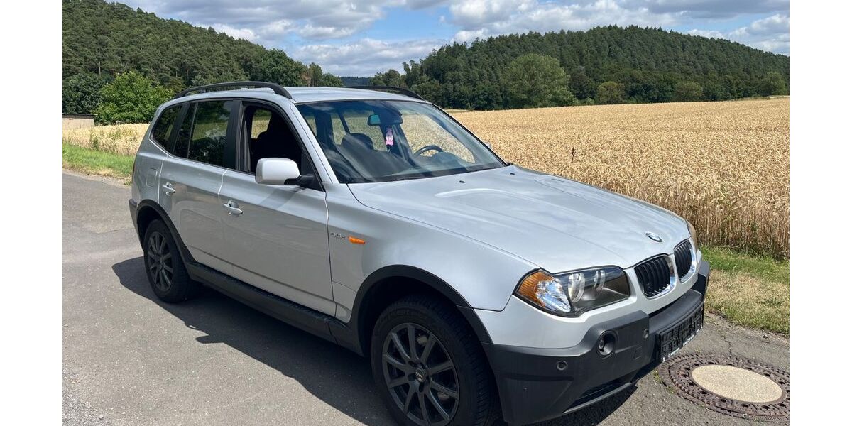 BMW X3 264.000 km 2.850 &euro; Wetter 35083