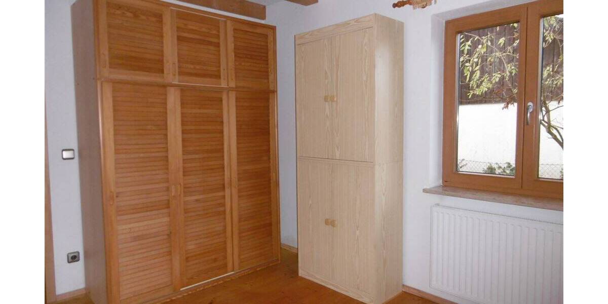 Einfamilienhaus Geretsried - 7 Zimmer, 174 m&sup2;, 1.090.000&euro; | Angebot:25690124