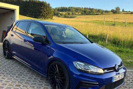 VW Golf 140.435 km 17.490 &euro; Schwarzatal 98744