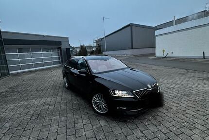 Skoda Superb 171.000 km 15.950 &euro; Ellenberg 73488