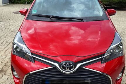 Toyota Yaris 27.000 km 10.200 &euro; Grainau 82491