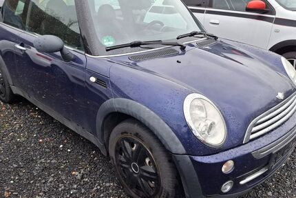 Mini ONE 173.000 km 2.399 &euro; Eichenzell 36124